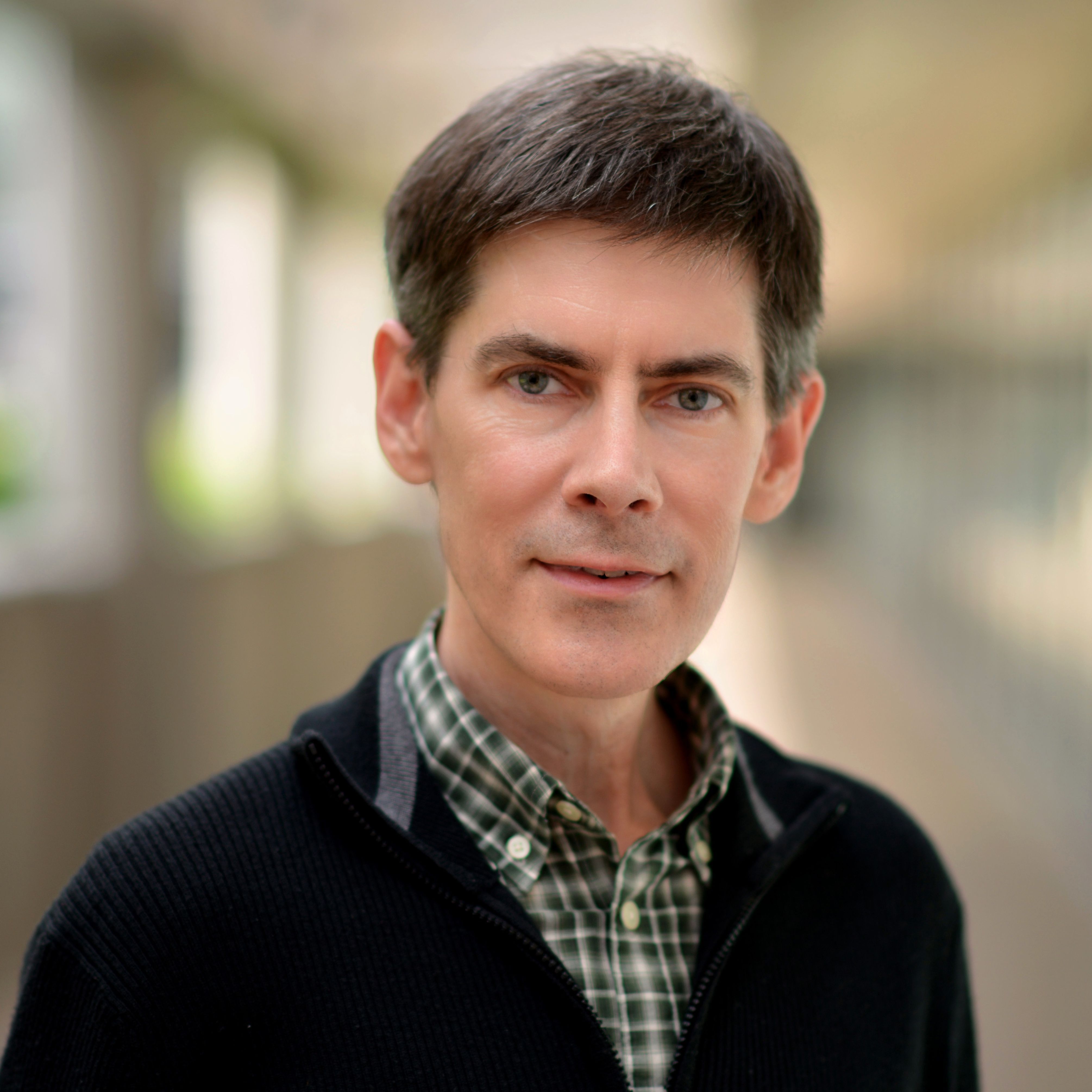 David W Lee