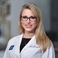 Headshot of Lauren Barron, M.D.
